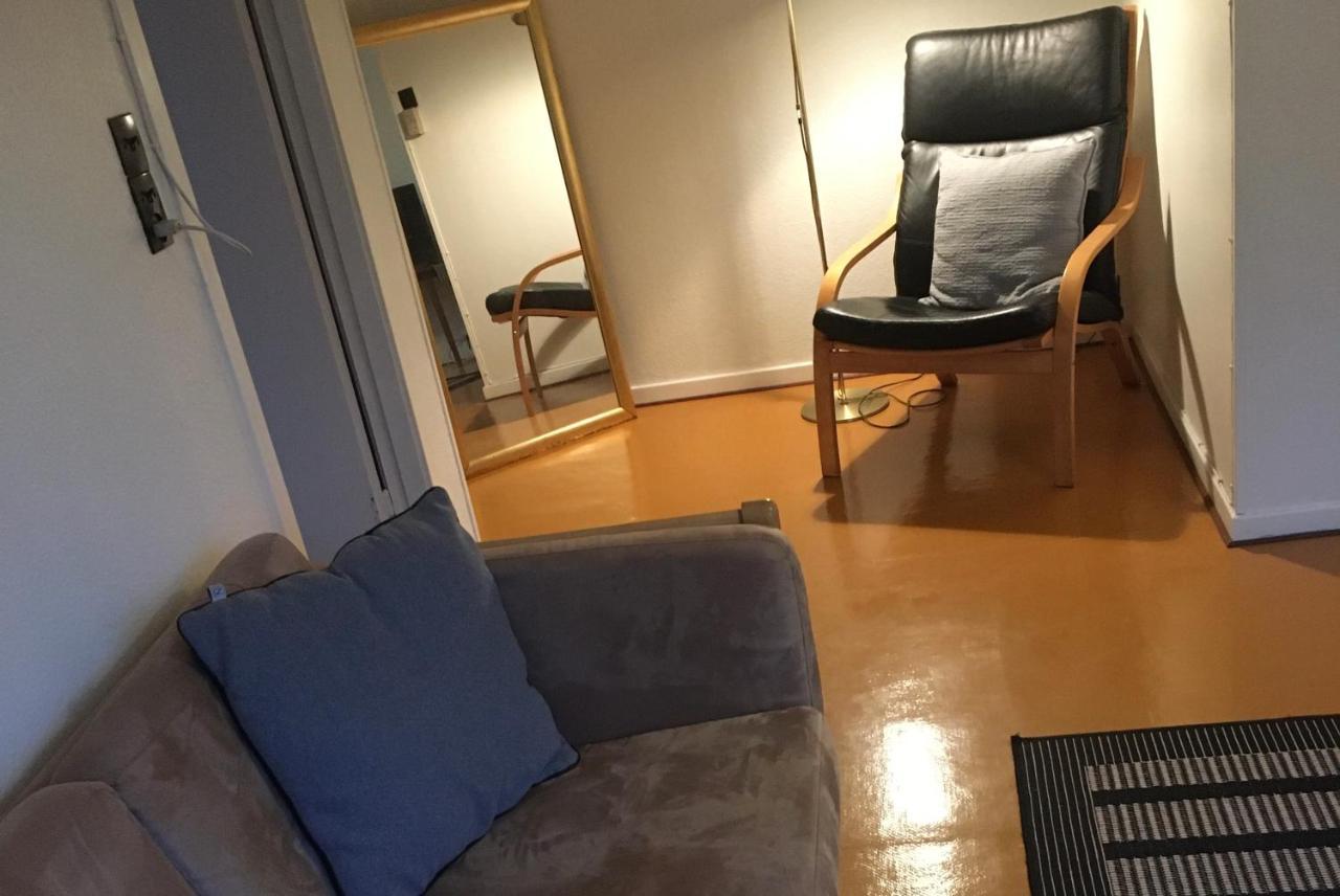Roligt Centralt Beliggende Lejlighed I Tórshavn Exterior foto
