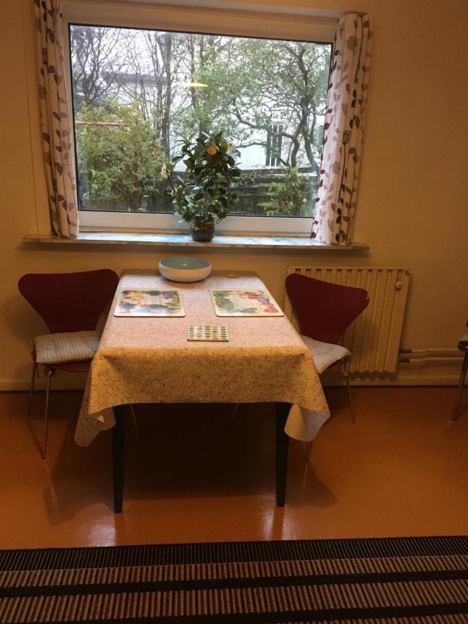 Roligt Centralt Beliggende Lejlighed I Tórshavn Exterior foto
